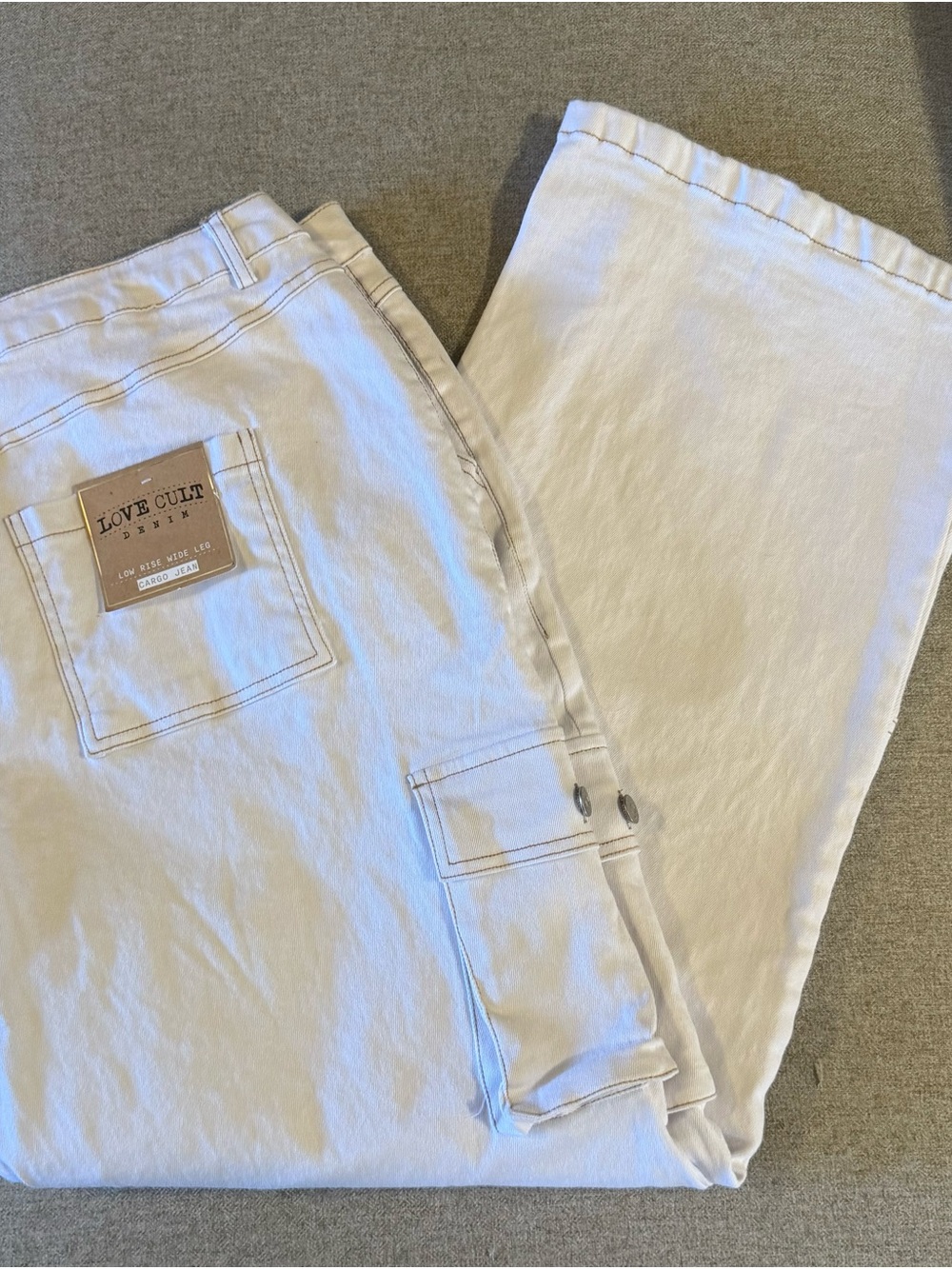Love Cult Low Rise Wide Leg Cargo Denim Jeans. White Size XL. NWT
